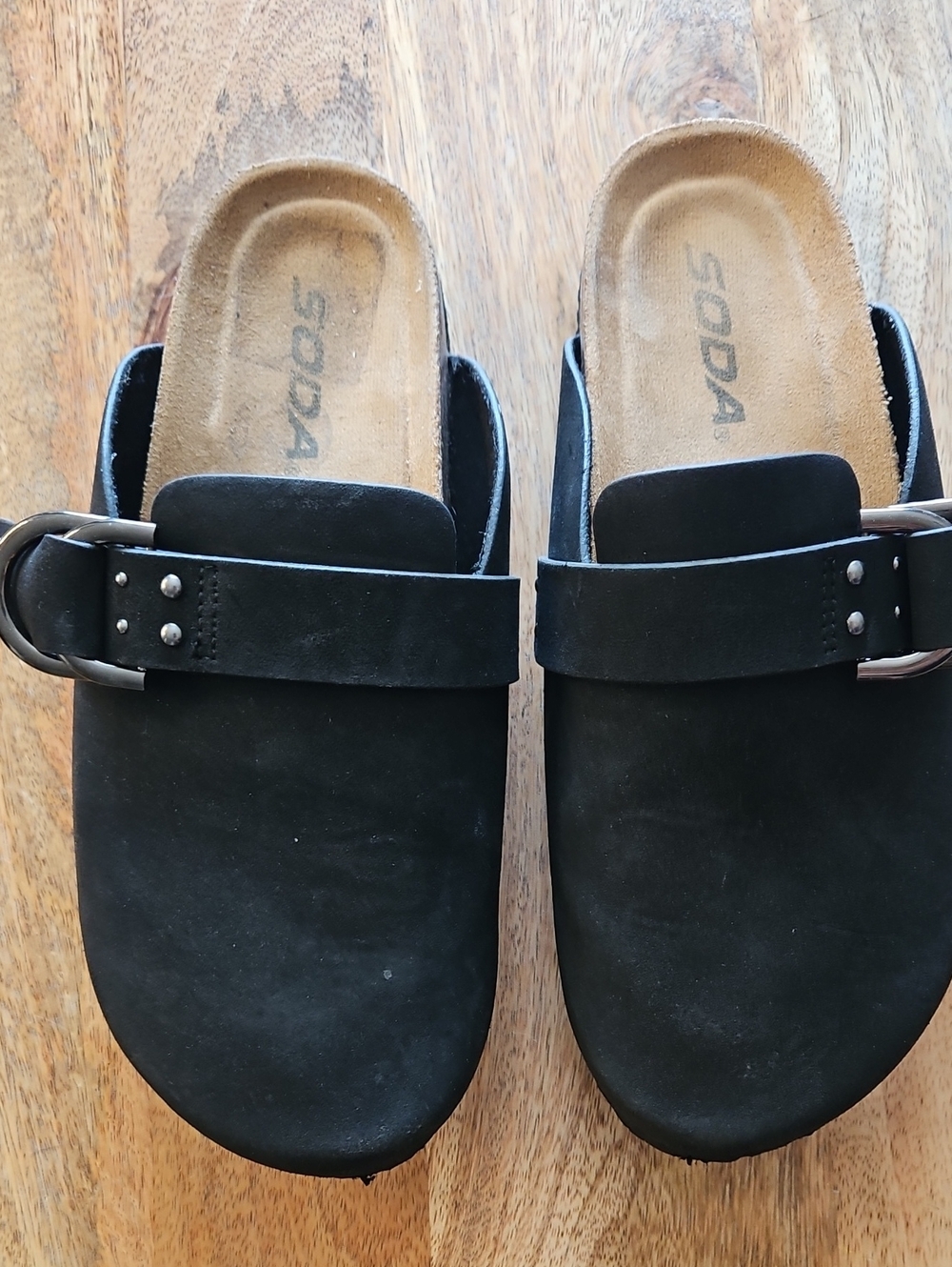 SODA Black buckle clogs size Approx 6